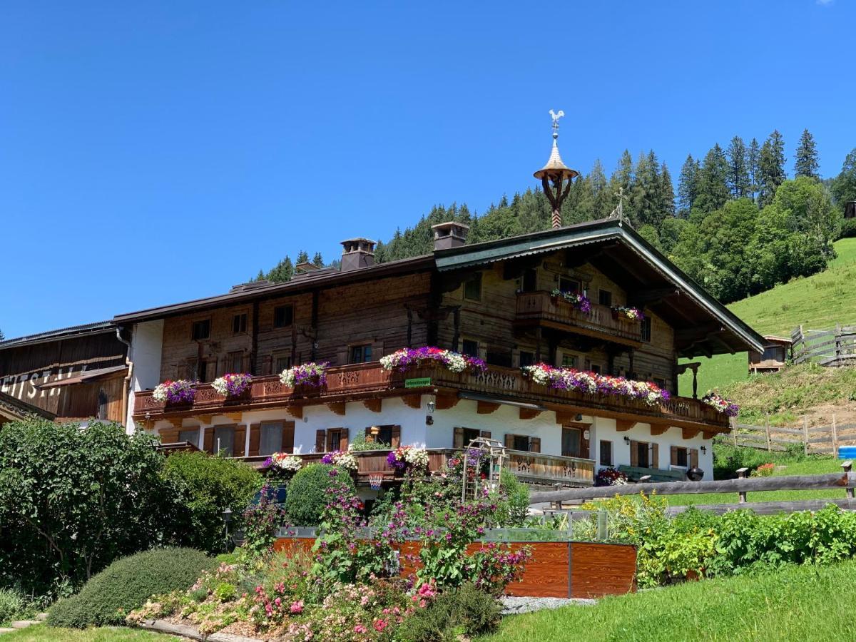 Reitstall Henntalhof Apartamento Kitzbühel Exterior foto